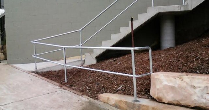 Handrail2
